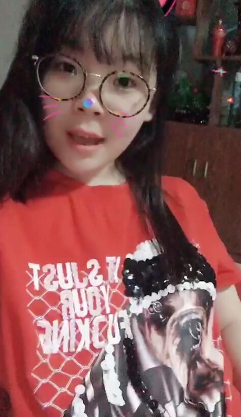 带你吃瓜野生萌妹视频,带你领略“带你吃瓜野生萌妹”视频的独特魅力