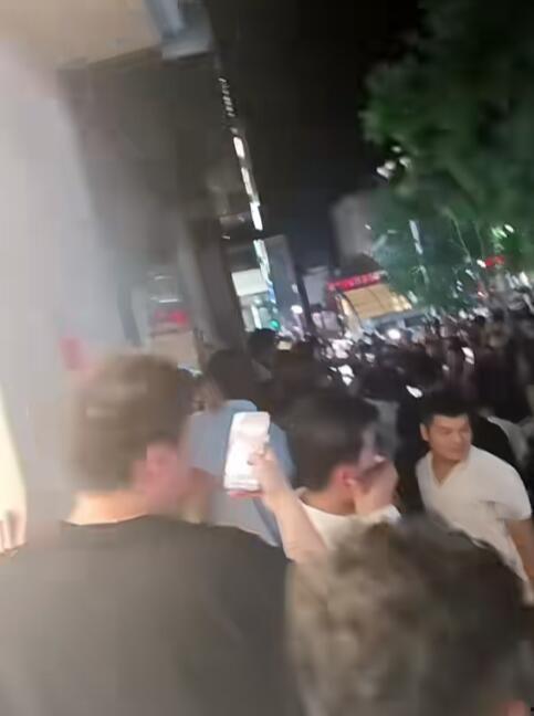 吃瓜小三被抓现场现实视频,吃瓜小三被捕瞬间，视频揭露惊人真相