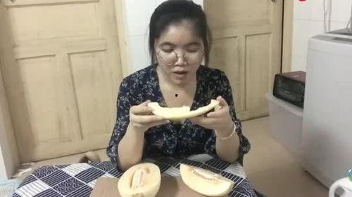 打工妹吃瓜最新视频,揭秘职场八卦背后的真相